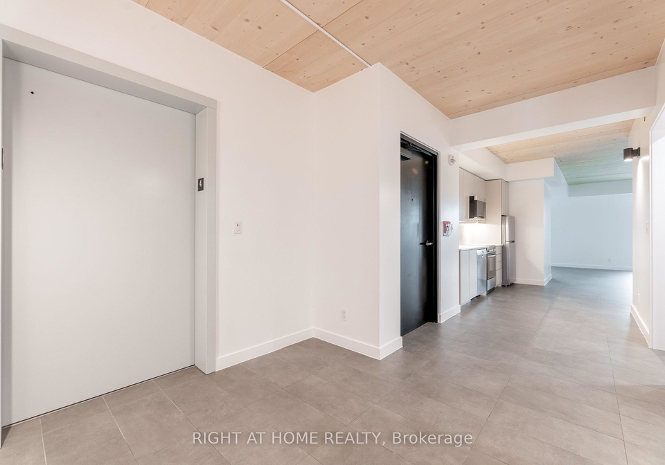 1598-queen-street-e-e-toronto-ontario-e12311180