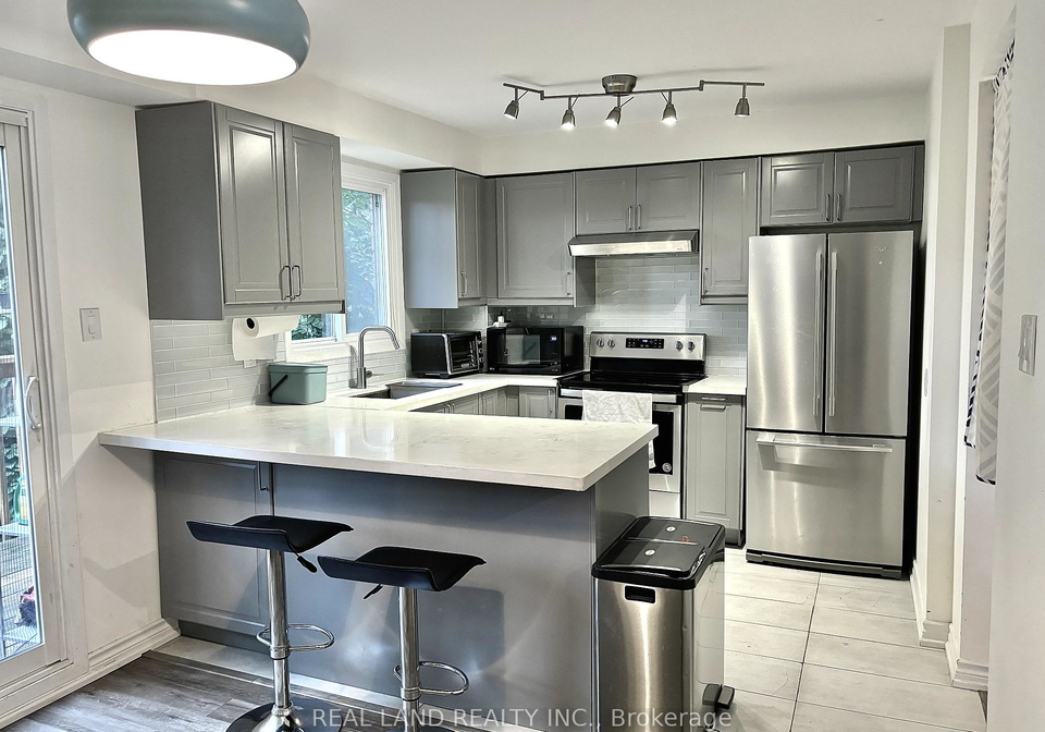 2359-birchmount-road-scarborough-ontario-e12311563