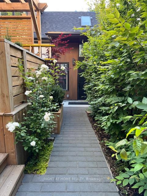 11-rushbrooke-avenue-e-e-toronto-ontario-e12312145