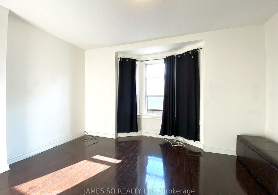 567-logan-avenue-toronto-ontario-e12312386