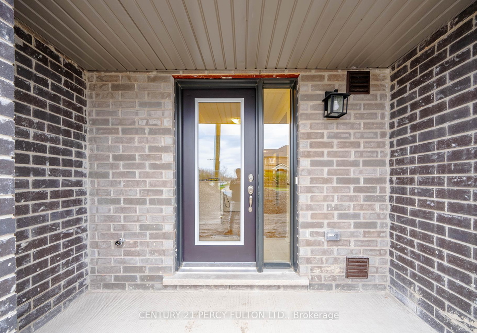 38-emmas-way-whitby-ontario-e12312574