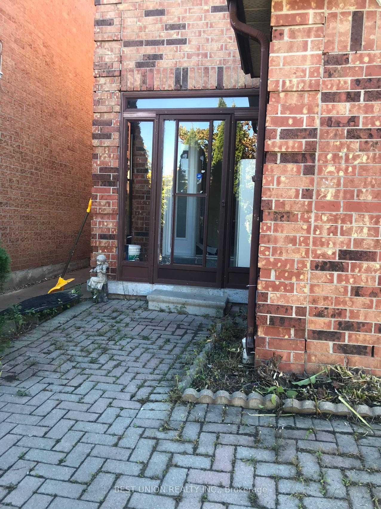 68-lansbury-drive-scarborough-ontario-e12313025