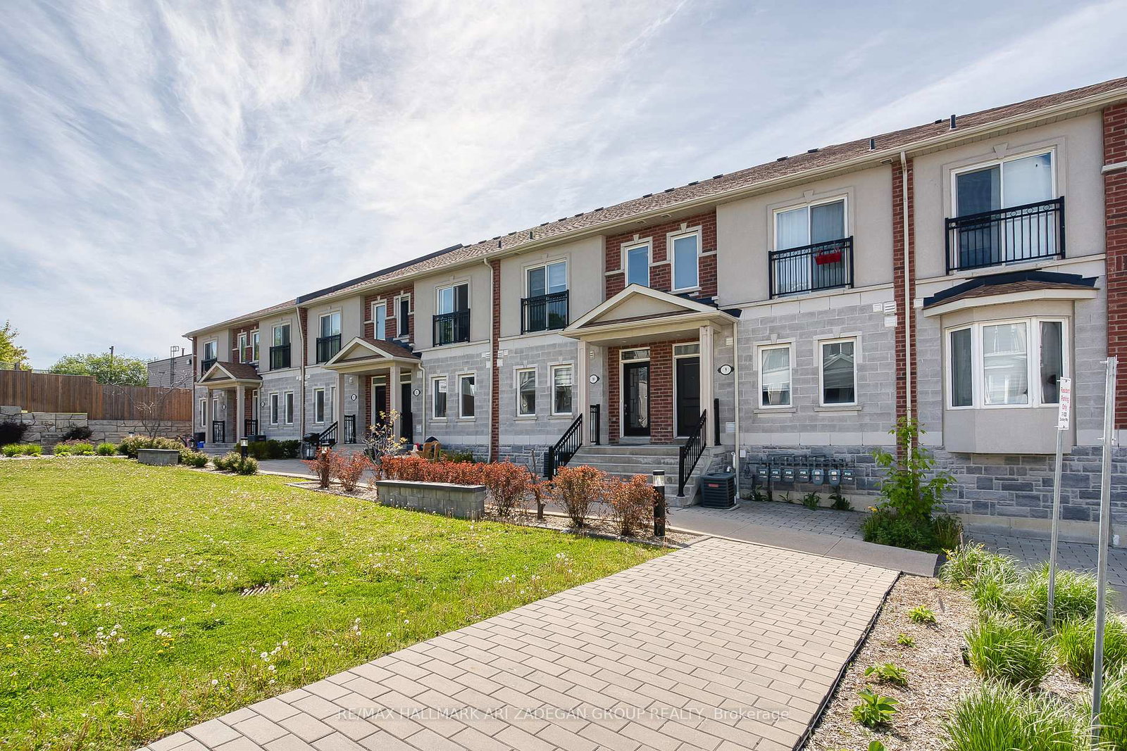 1020-dunsley-way-whitby-ontario-e12313426