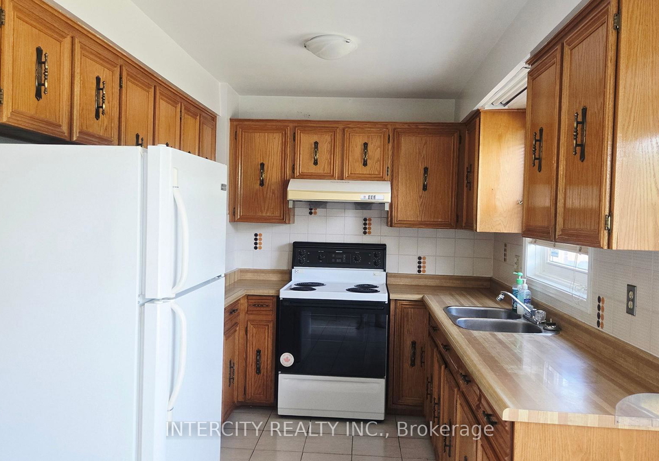 49-mossbrook-crescent-scarborough-ontario-e12314829
