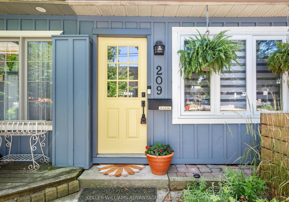 209-eastwood-road-toronto-ontario-e12315395