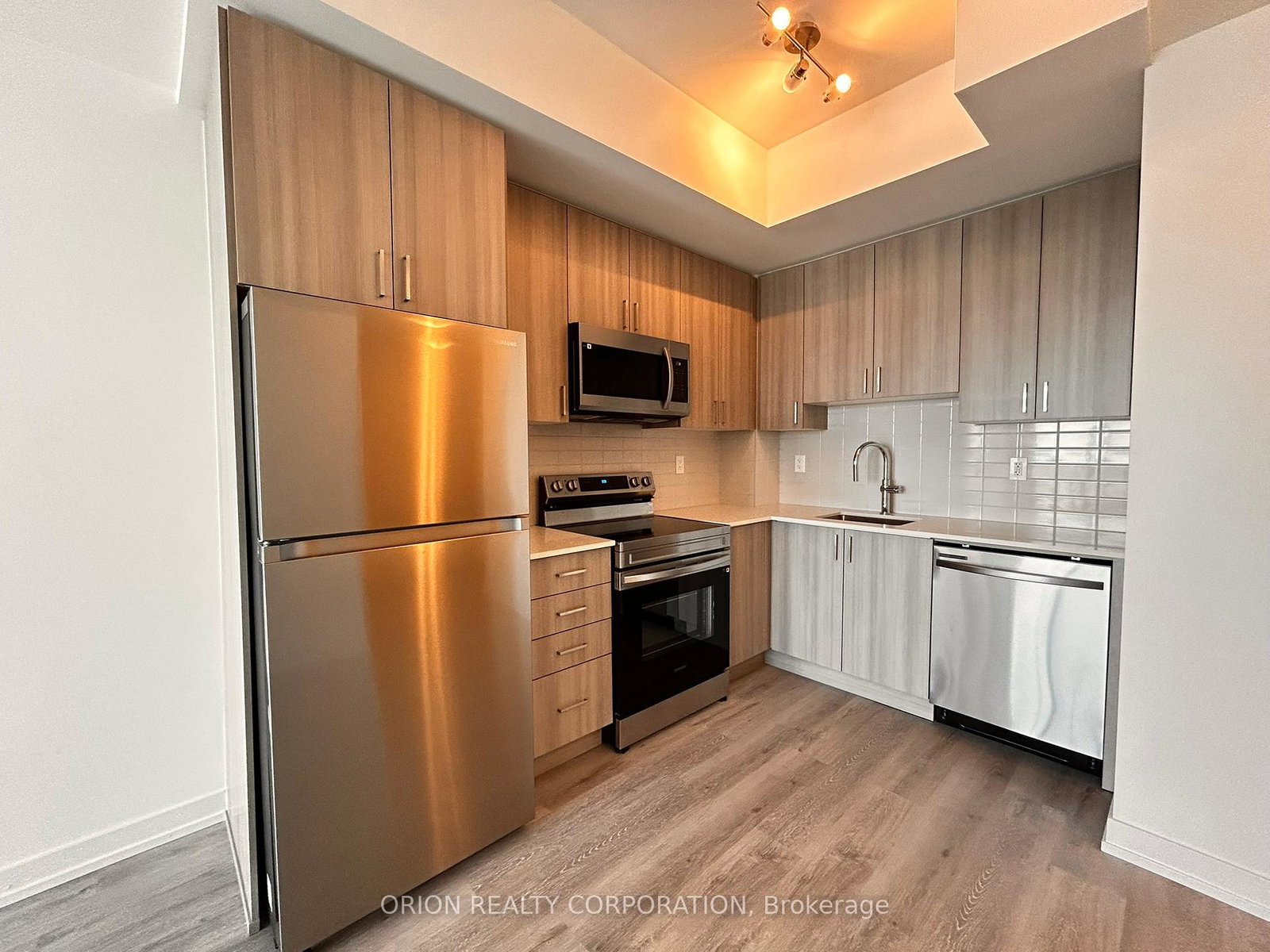 1435-celebration-drive-pickering-ontario-e12315518