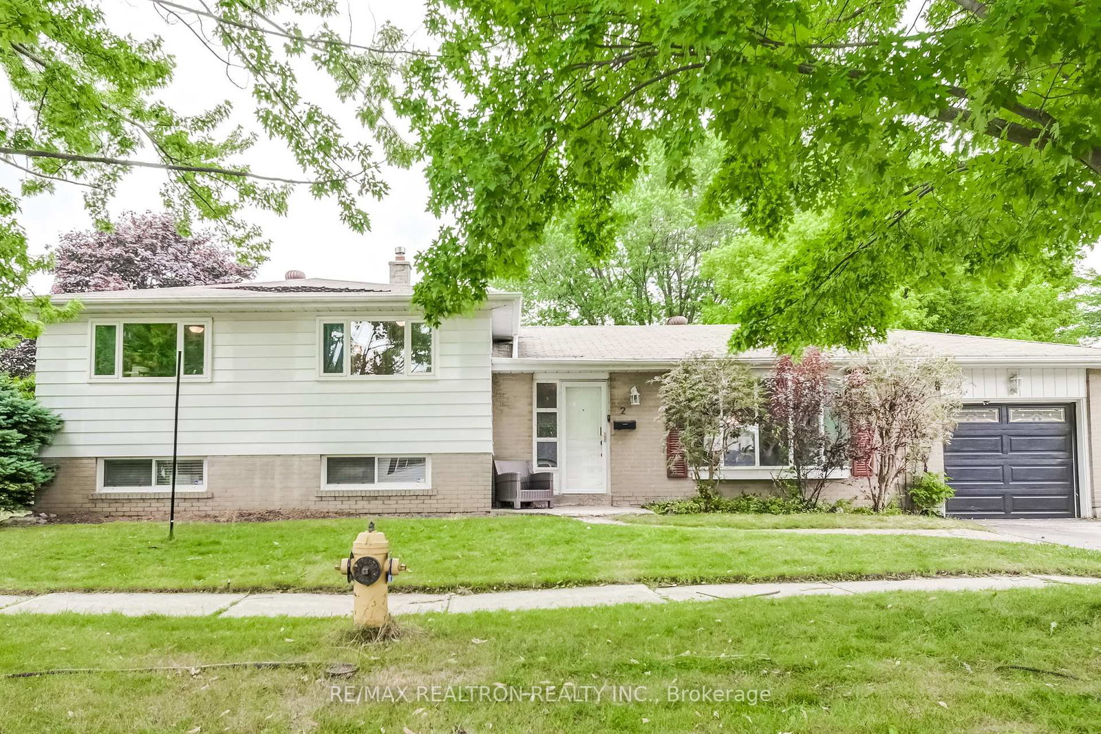 2-grovenest-drive-scarborough-ontario-e12315807