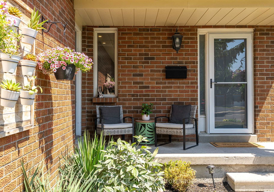 9-granville-drive-clarington-ontario-e12315935