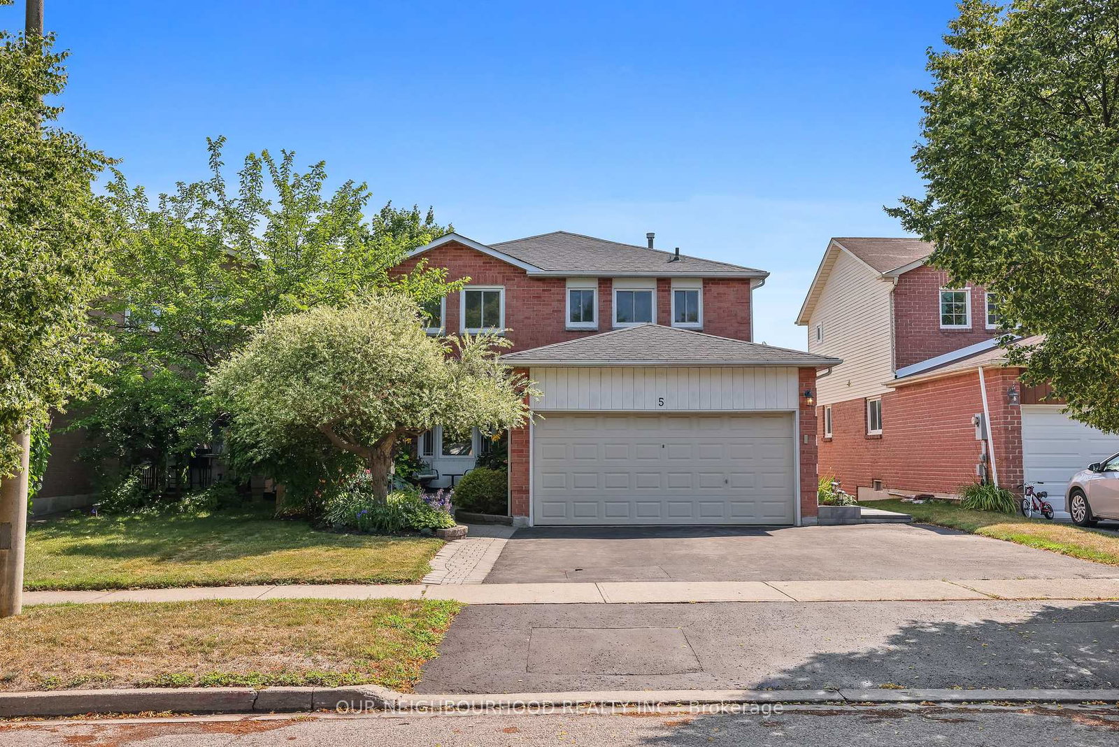 5-noble-drive-ajax-ontario-e12316201