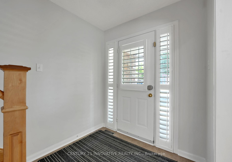 12-knotwood-crescent-scarborough-ontario-e12316289