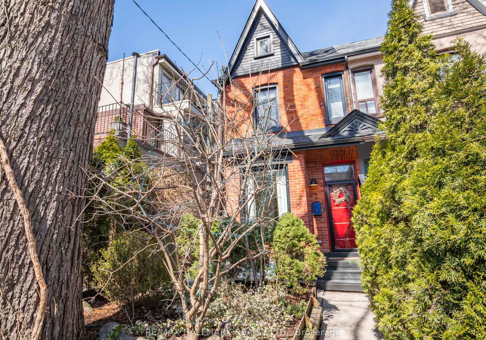 2-first-avenue-toronto-ontario-e12316879
