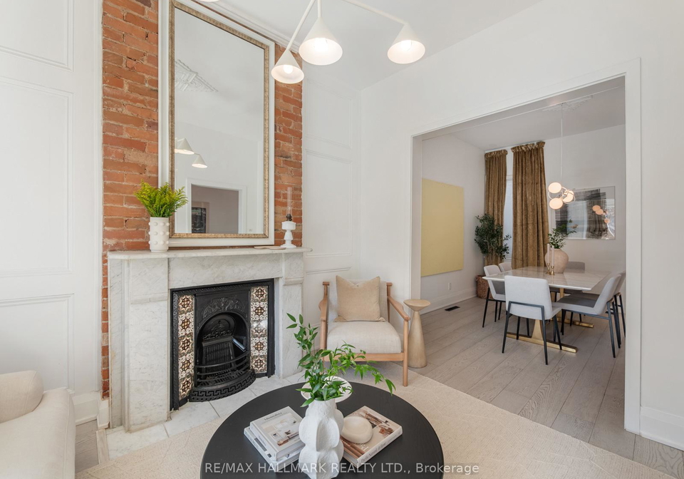 2-first-avenue-toronto-ontario-e12316879