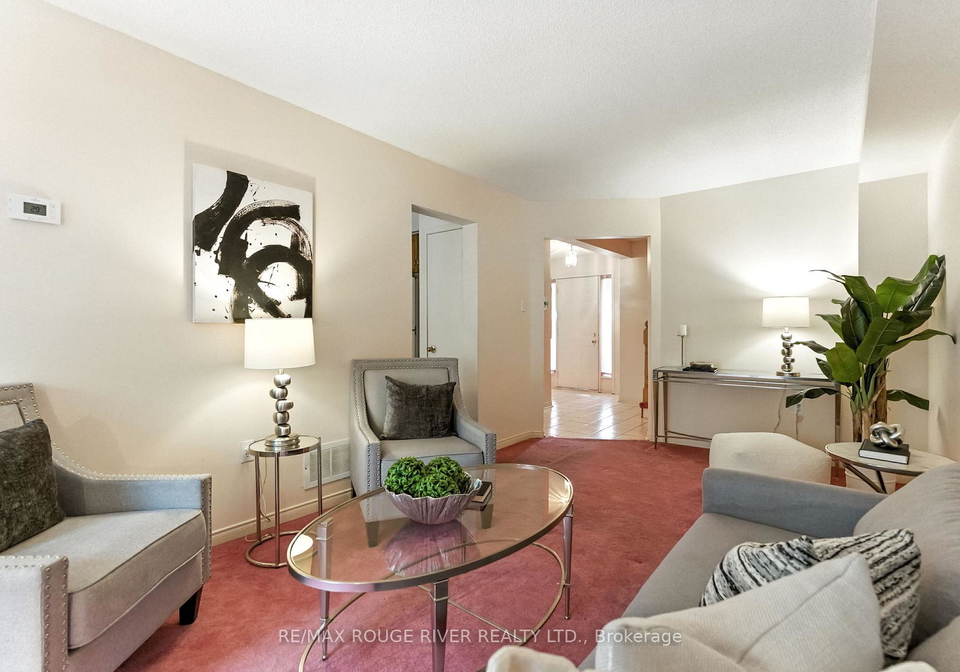 11-heaver-drive-whitby-ontario-e12317661