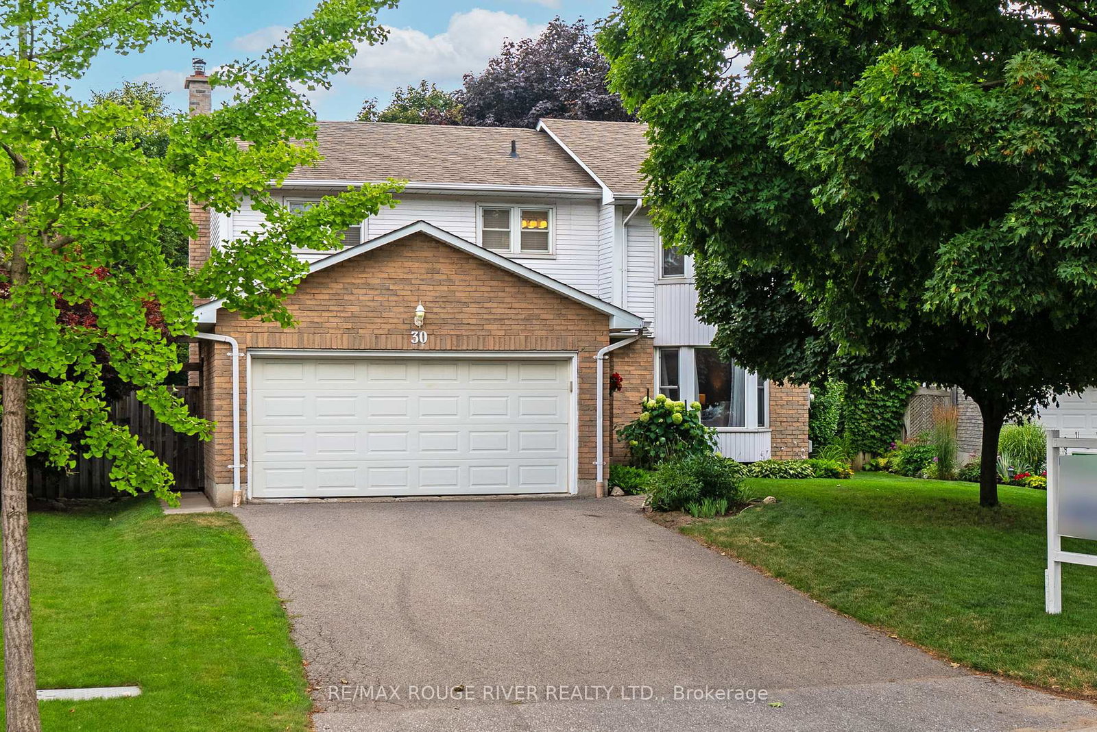 30-citation-crescent-whitby-ontario-e12317924