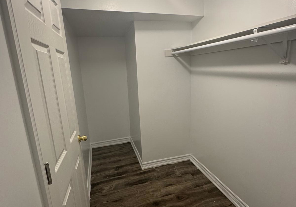 2-wood-drive-whitby-ontario-e12317969