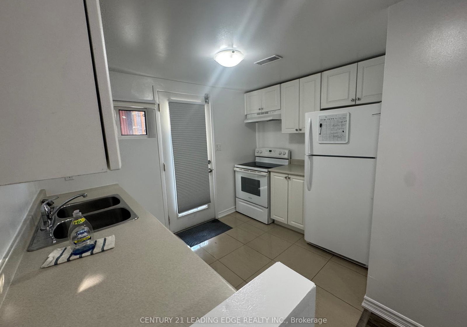 2-wood-drive-whitby-ontario-e12317969