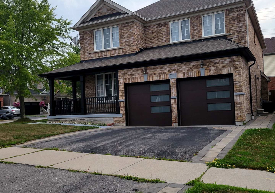 1-netherway-crescent-ajax-ontario-e12318308