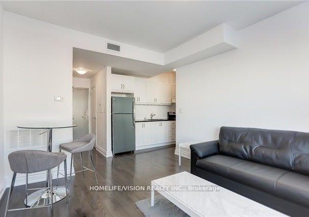 683-danforth-avenue-toronto-ontario-e12318348