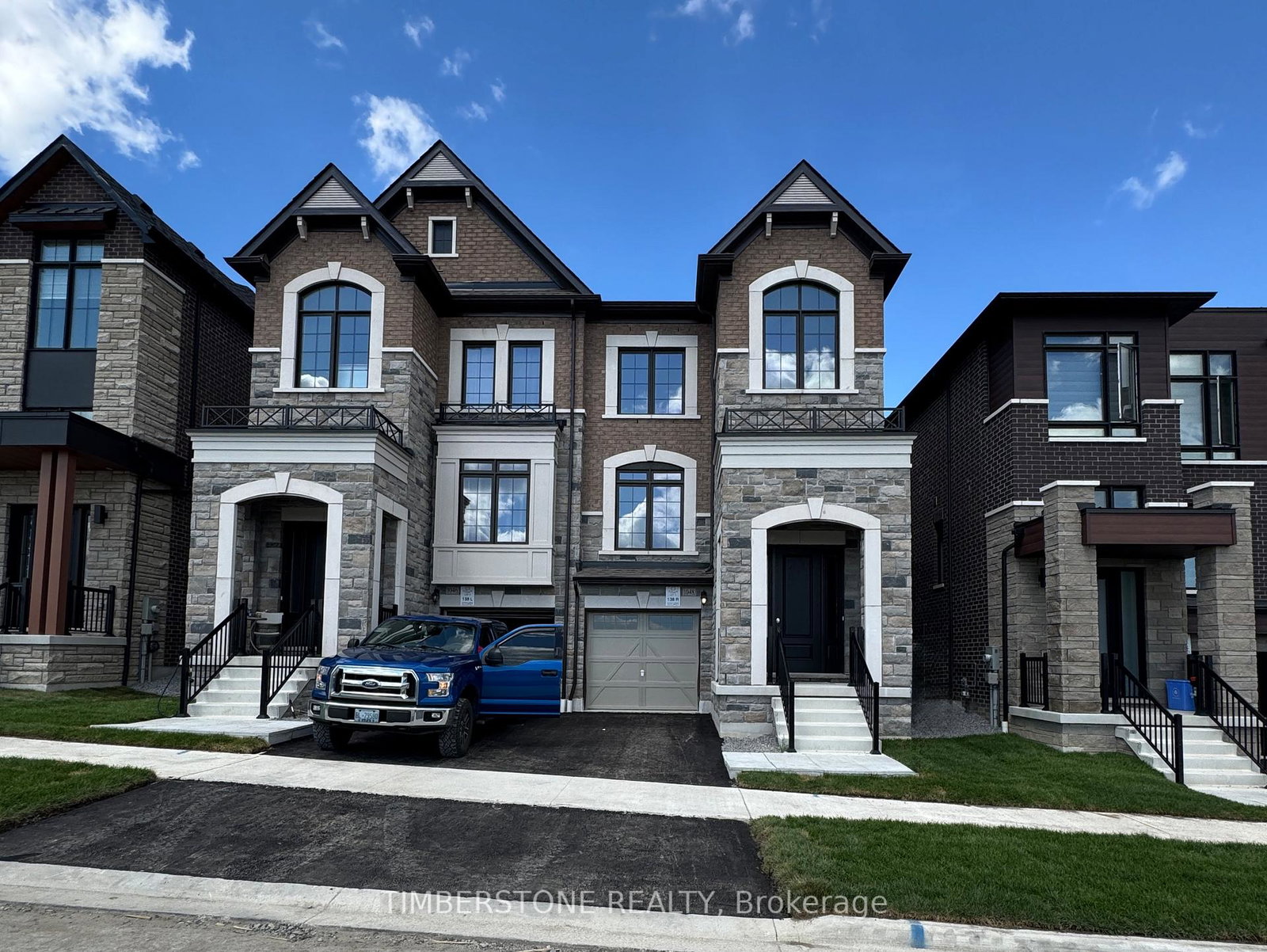 1048-valhalla-terrace-pickering-ontario-e12318945