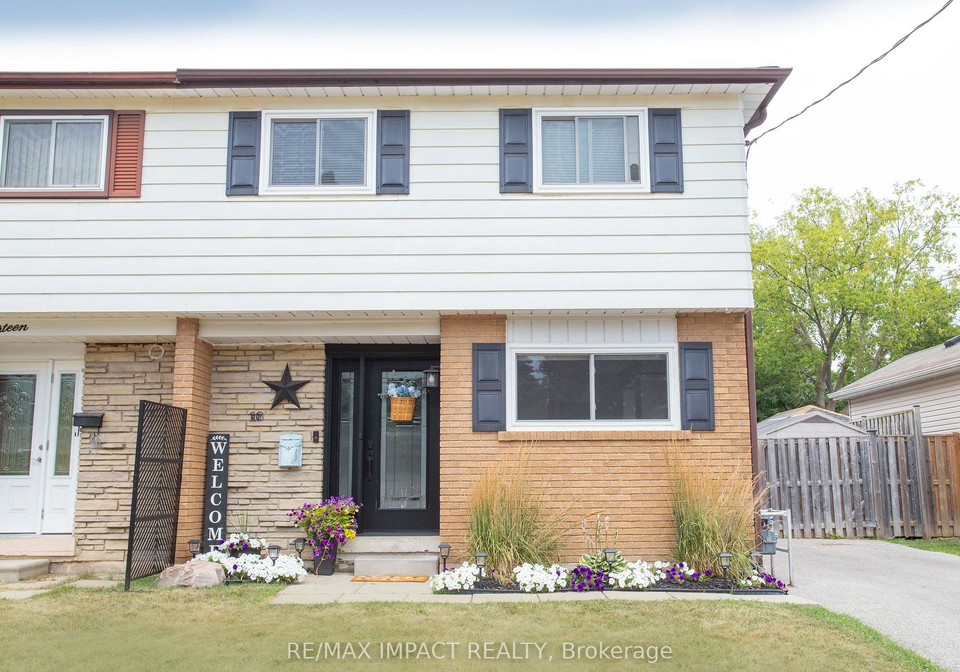 16-lawrence-crescent-clarington-ontario-e12319381