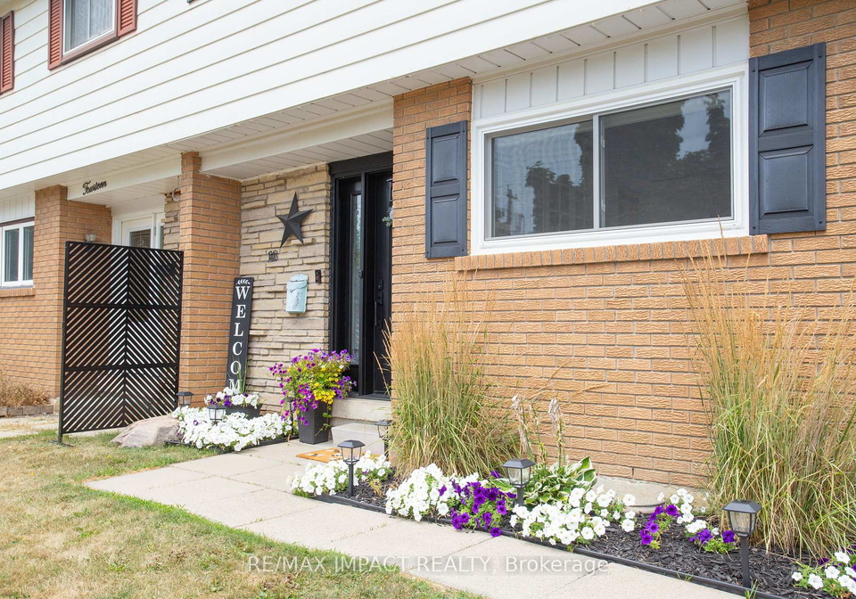 16-lawrence-crescent-clarington-ontario-e12319381