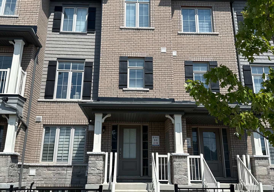 19-porcelain-way-whitby-ontario-e12320181