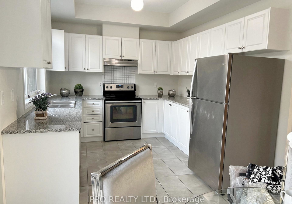 36-coxhead-lane-ajax-ontario-e12320480