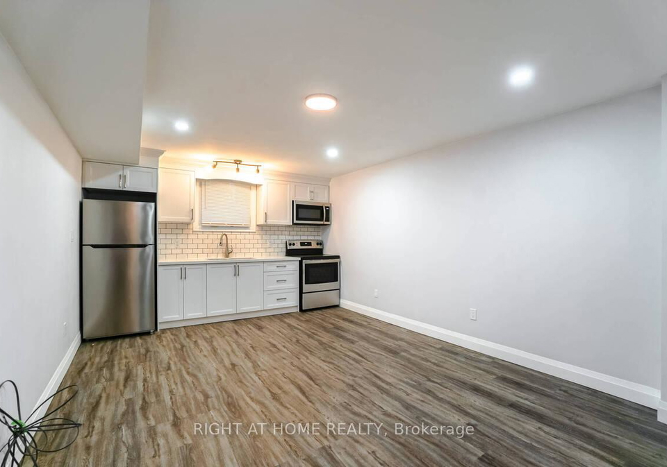 865-simcoe-street-s-s-oshawa-ontario-e12320604