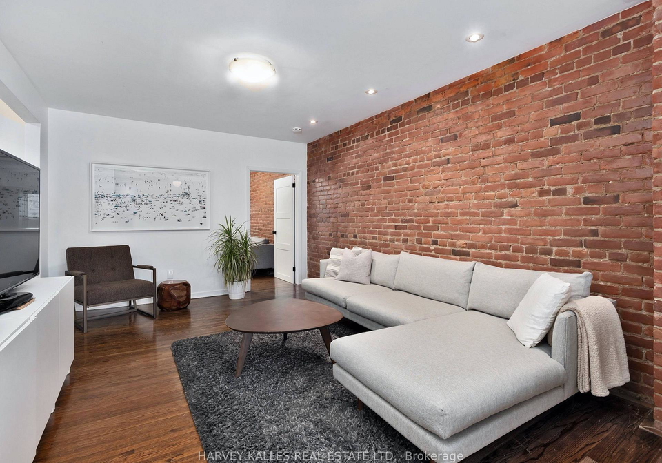1406-danforth-avenue-east-york-ontario-e12320746