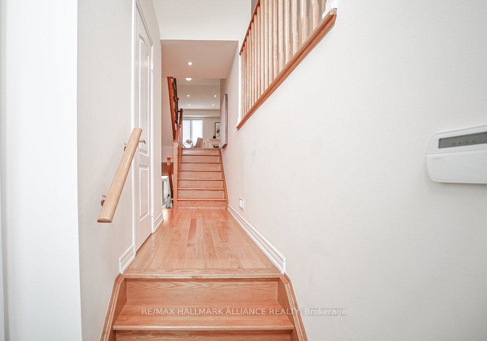 43-belanger-crescent-scarborough-ontario-e12321371