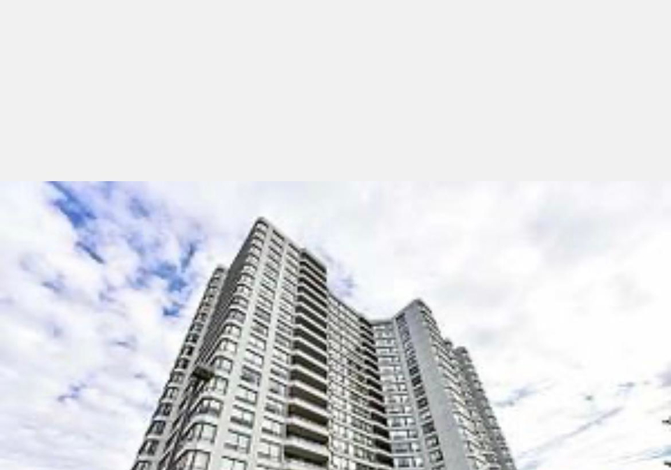 300-alton-towers-circle-scarborough-ontario-e12321434