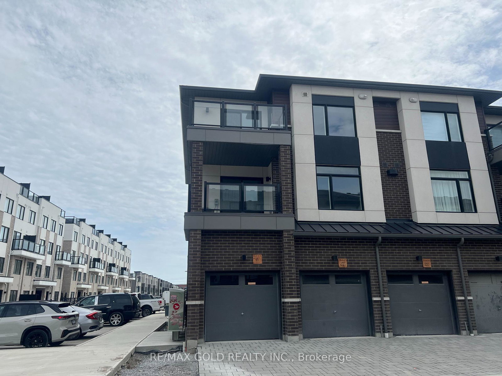 1695-dersan-street-pickering-ontario-e12321482
