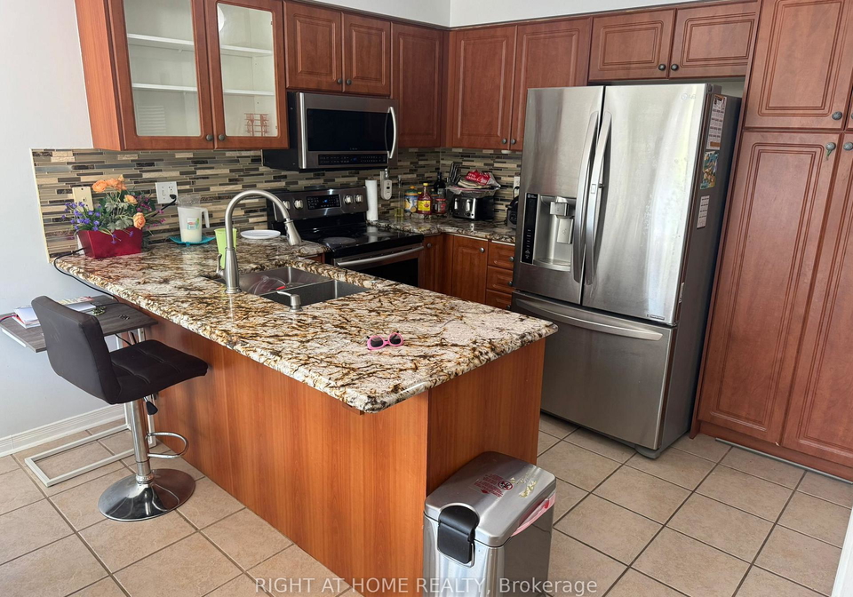 61-brownridge-place-whitby-ontario-e12321581
