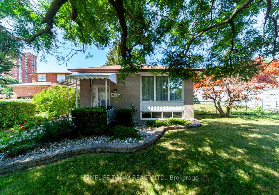 61-lord-roberts-drive-scarborough-ontario-e12321708