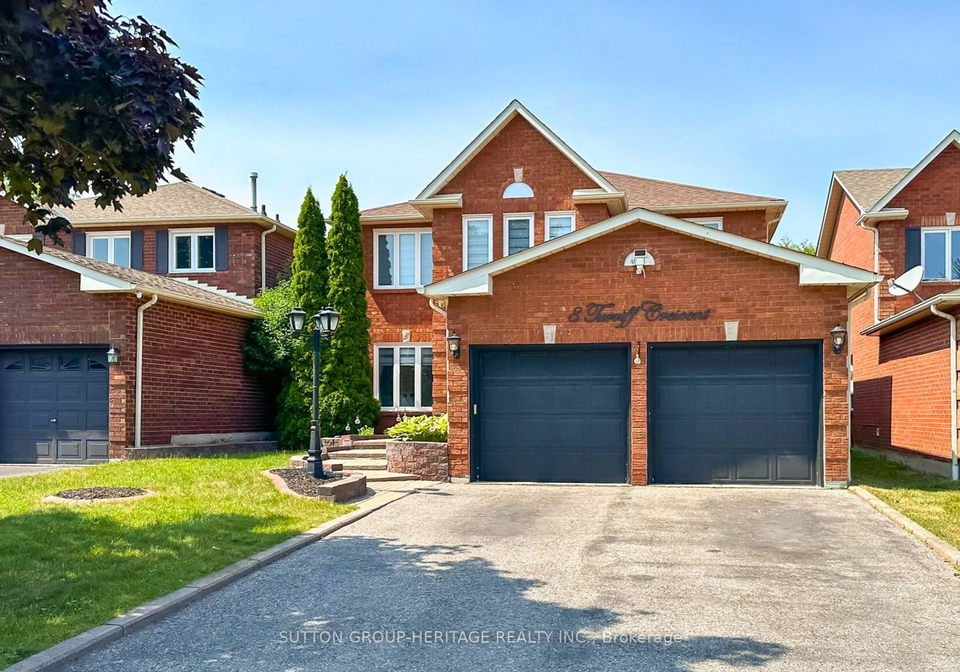 8-turriff-crescent-ajax-ontario-e12321878