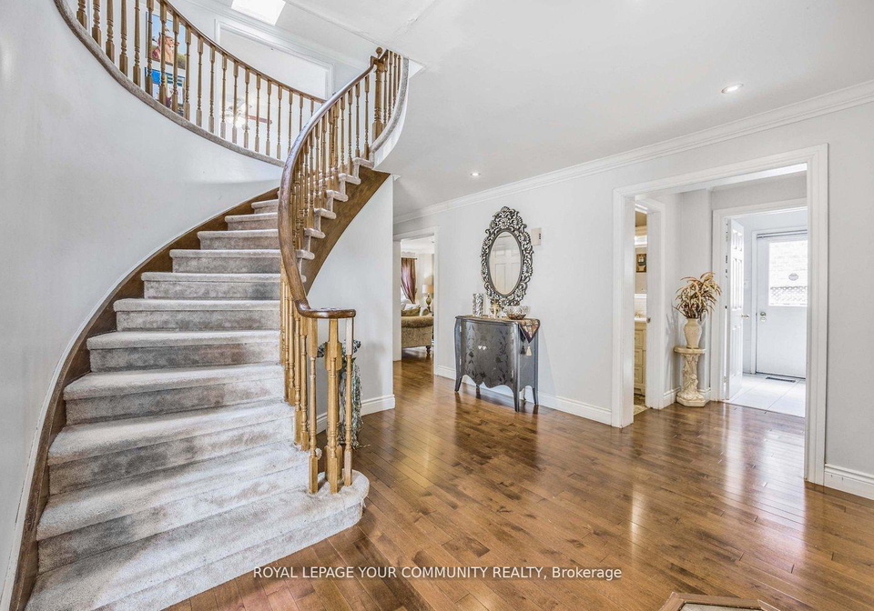 261-hoover-drive-w-w-pickering-ontario-e12321910