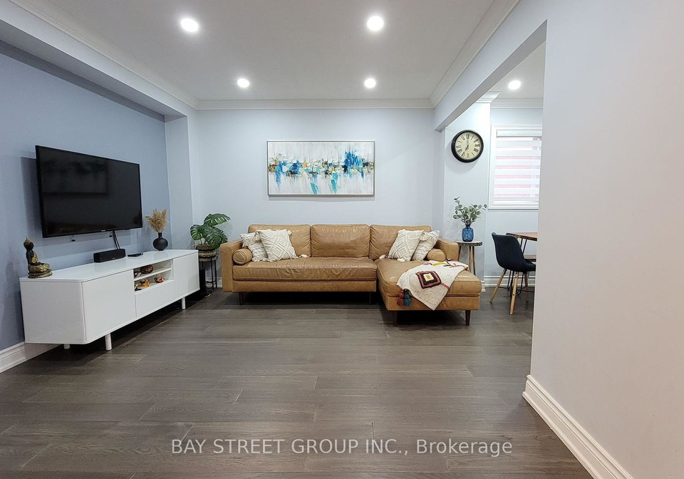 26-ducatel-crescent-ajax-ontario-e12322296