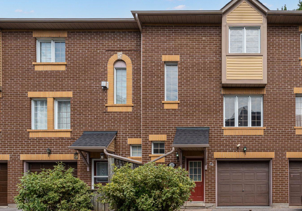 1735-walnut-lane-pickering-ontario-e12322366