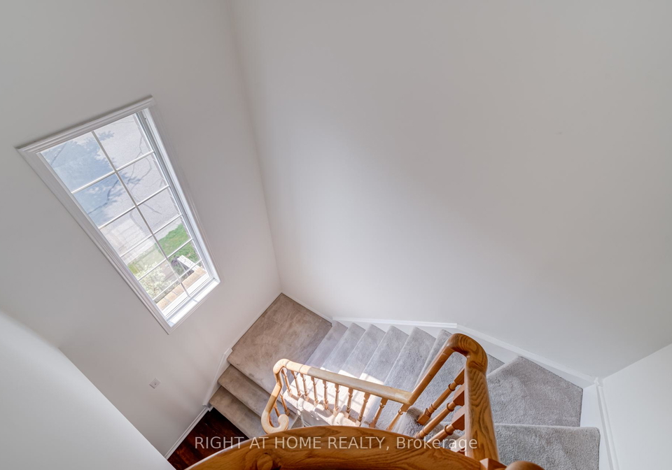 1735-walnut-lane-pickering-ontario-e12322366