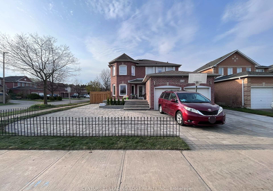 574-strouds-lane-pickering-ontario-e12322545
