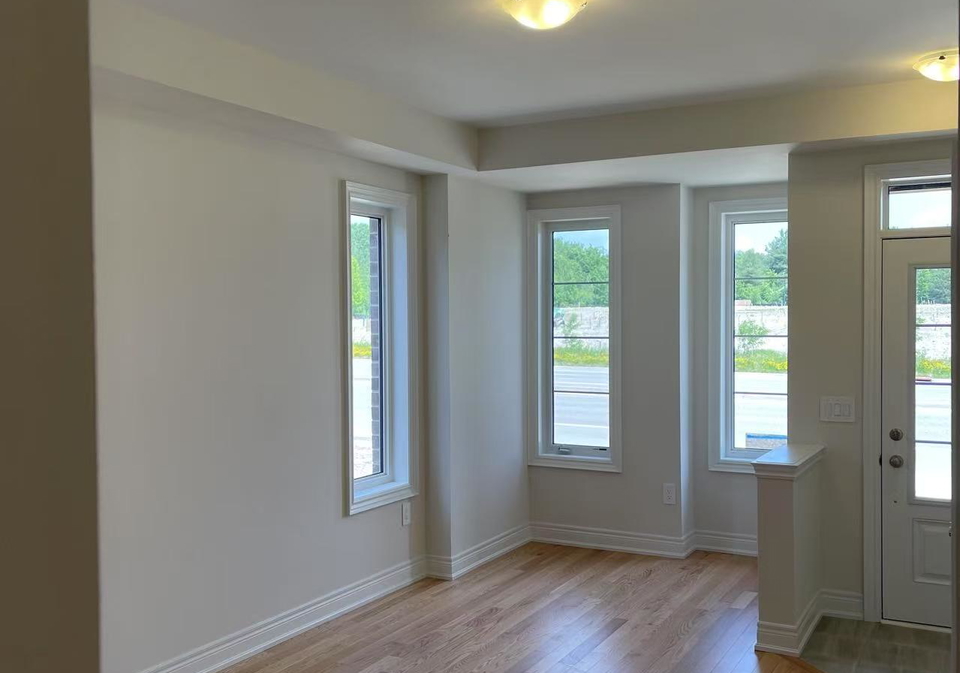 2930-whites-road-pickering-ontario-e12323057