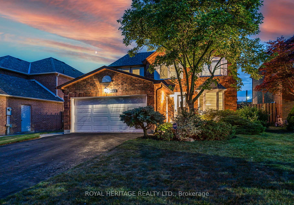 756-stonepath-circle-pickering-ontario-e12323806
