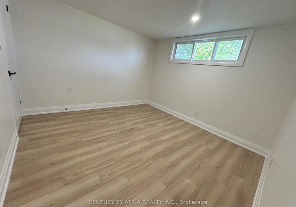 66-la-peer-boulevard-scarborough-ontario-e12323969