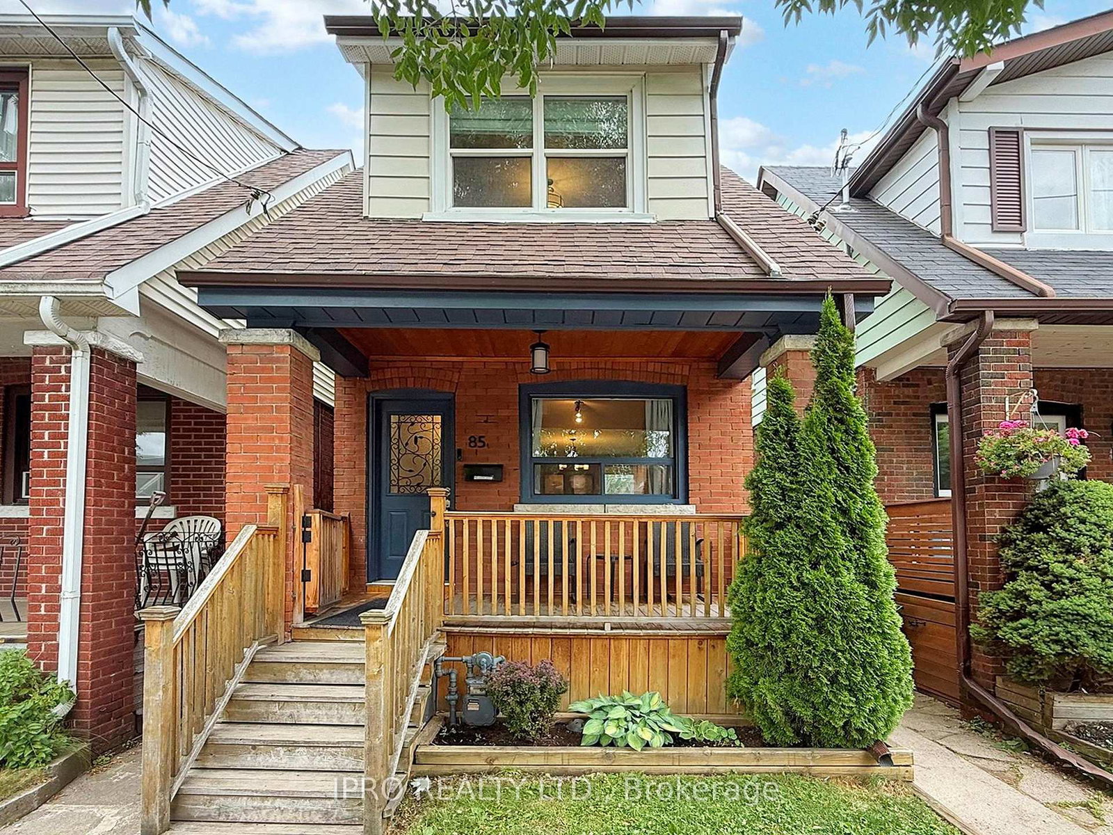 85-chisholm-avenue-east-york-ontario-e12324016