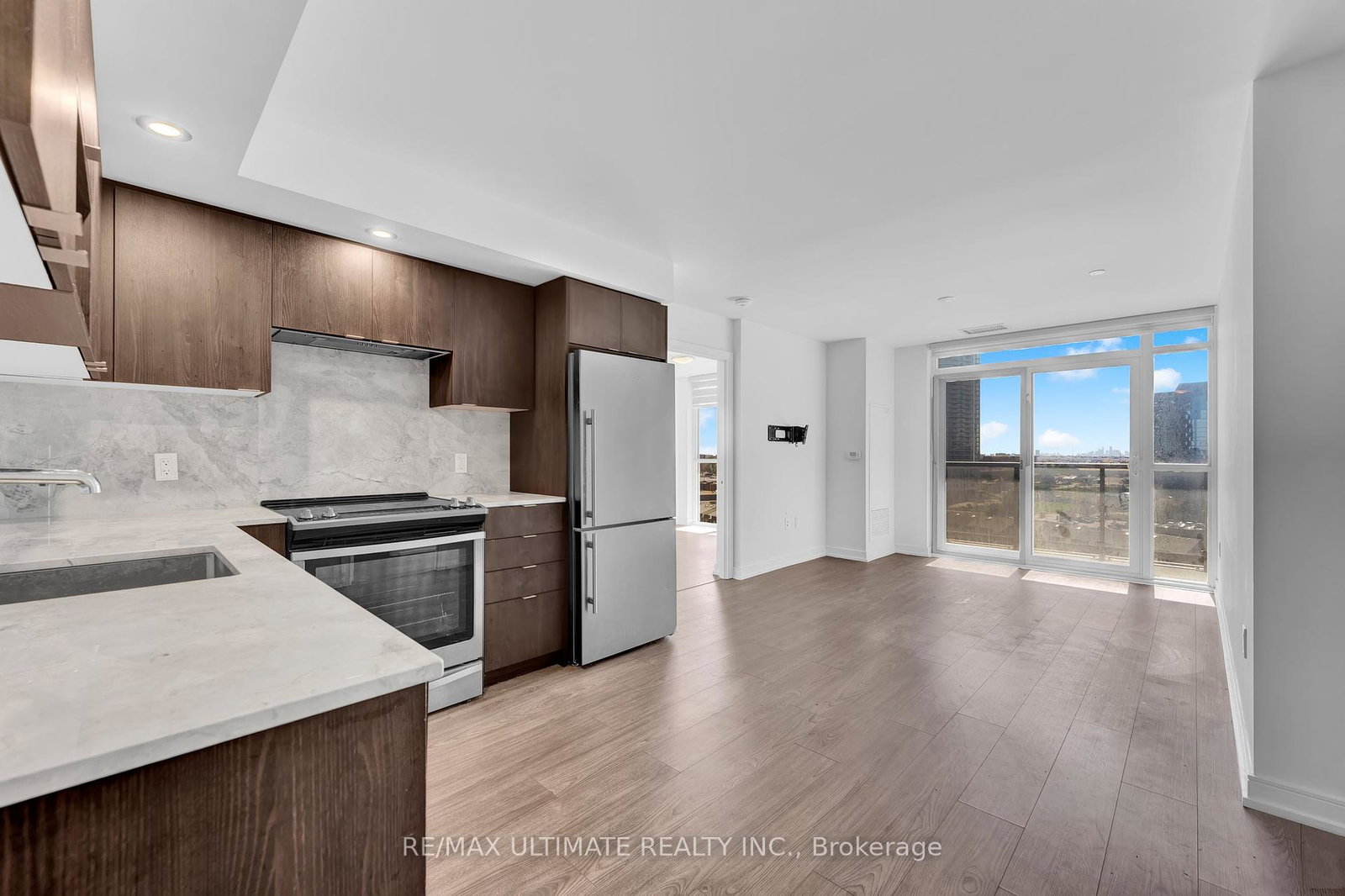 225-village-green-square-scarborough-ontario-e12324380