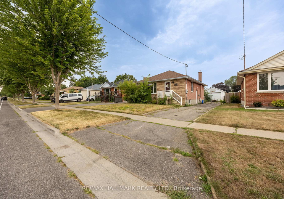 260-farewell-avenue-oshawa-ontario-e12324401