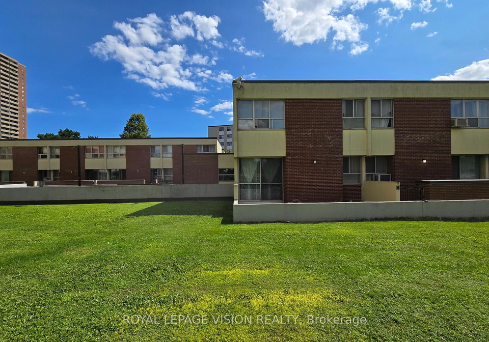 10-crescent-town-road-east-york-ontario-e12325340
