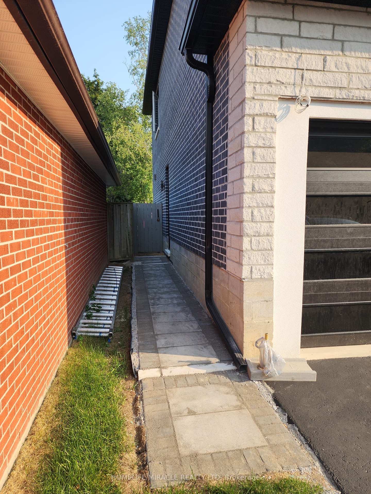 124-pegasus-trail-scarborough-ontario-e12325353