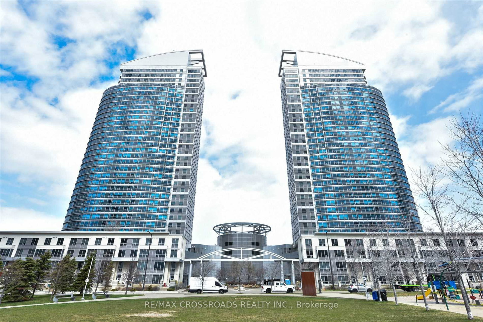 38-lee-centre-drive-scarborough-ontario-e12326338