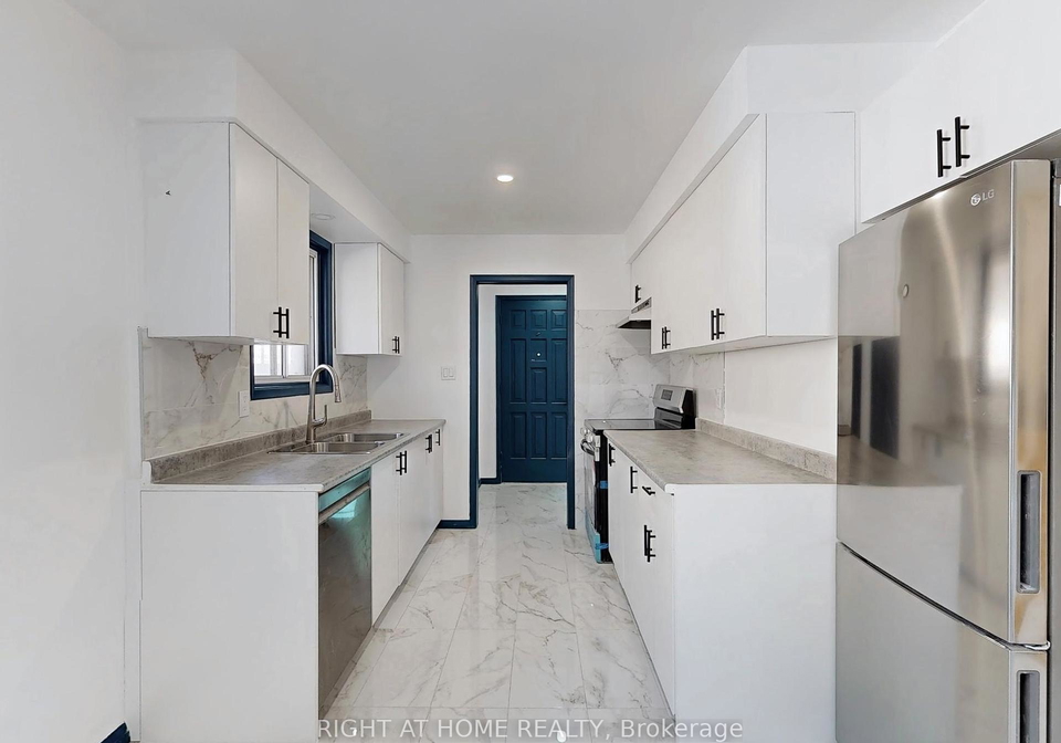 1326-victoria-park-avenue-east-york-ontario-e12326393
